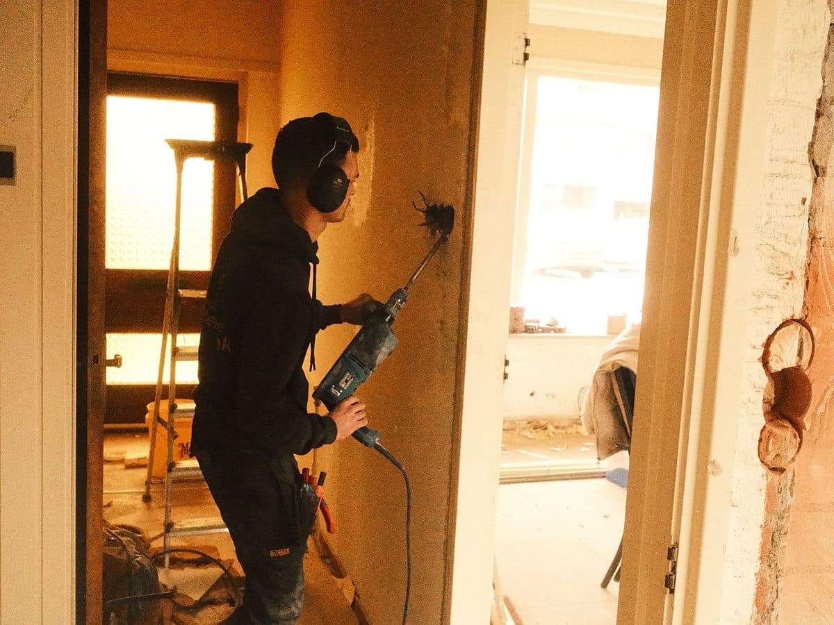 Elektra vernieuwd in een woning, beeld 2