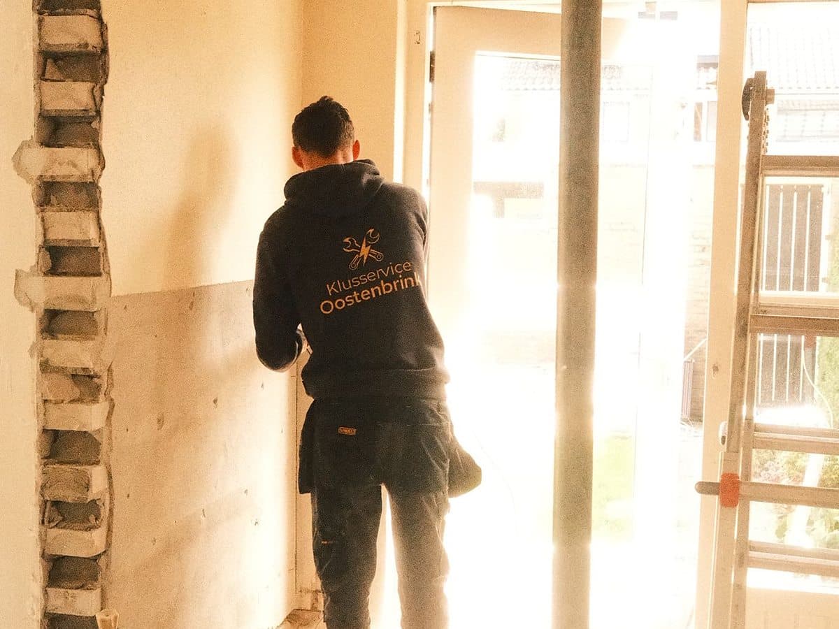 Woning teruggebracht tot casco, beeld 3